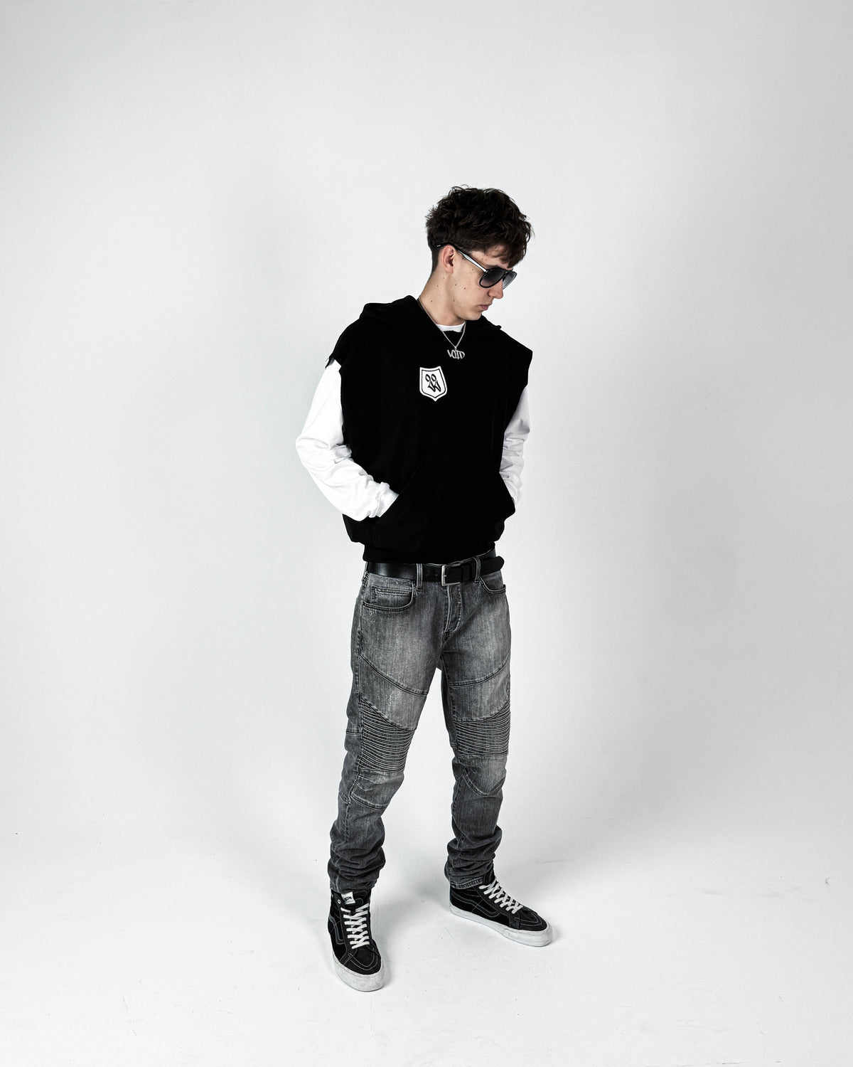 "22crest" cotton vest